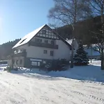 ゲストハウス Pension-gaestehaus Waldhof 3*