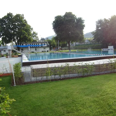 Pension-gaestehaus Waldhof Konukevi Winterberg