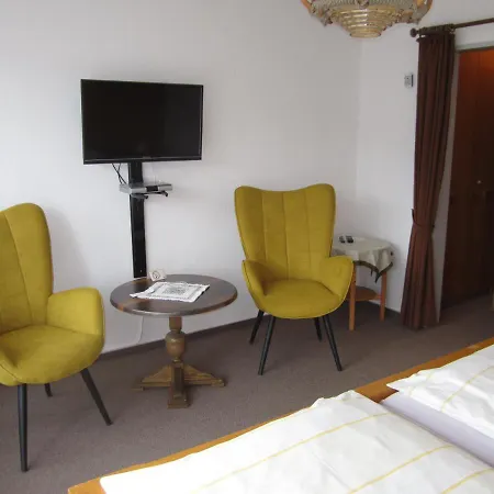 Konukevi Pension-gaestehaus Waldhof