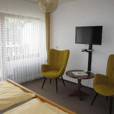 Pension-gaestehaus Waldhof Pensión