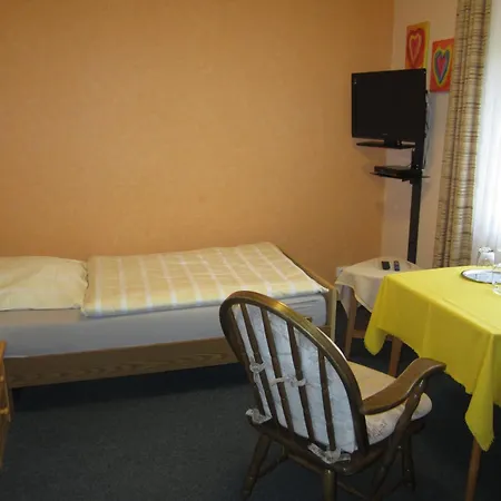 Konukevi Pension-gaestehaus Waldhof Winterberg