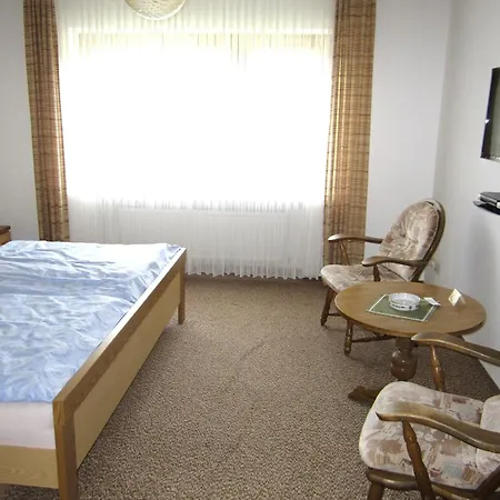 Konukevi Pension-gaestehaus Waldhof Winterberg