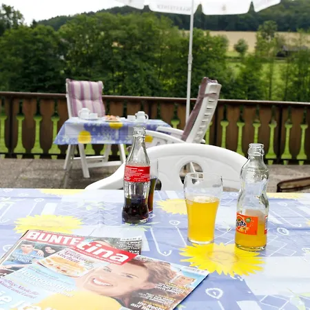 Konukevi Pension-gaestehaus Waldhof