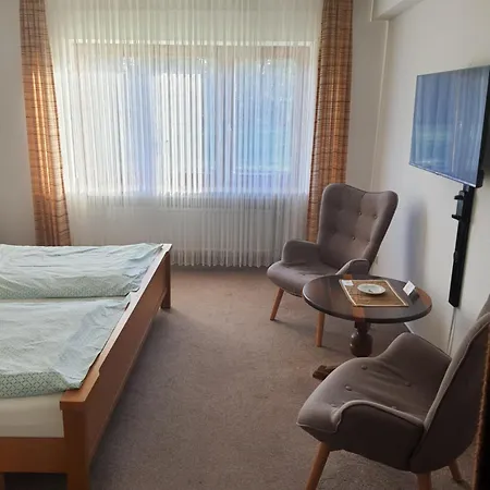 Pension-gaestehaus Waldhof 3*