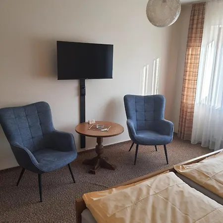 Pension-gaestehaus Waldhof Konukevi 3*