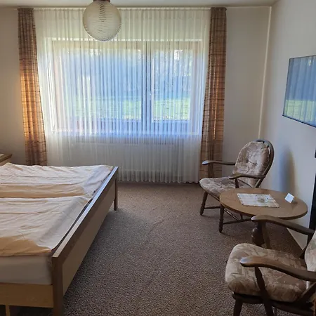 Konukevi Pension-gaestehaus Waldhof