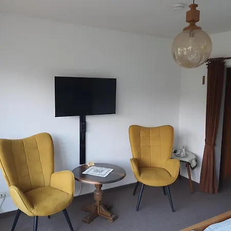 Konukevi Pension-gaestehaus Waldhof Winterberg