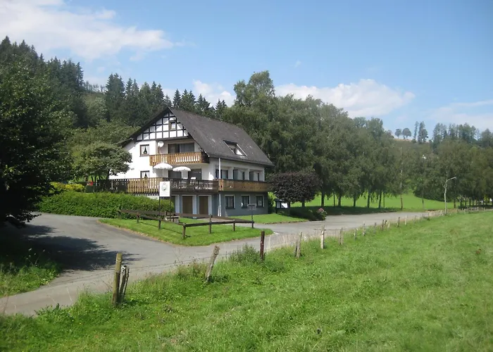 Konukevi Pension-gaestehaus Waldhof Winterberg